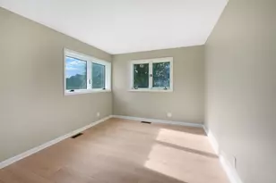 11110 Highland Dr, Naperville, IL 60564 - Photo 19
