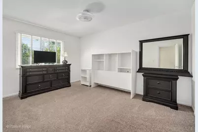 534 E Foster Avenue, Roselle, IL 60172 - Photo 23