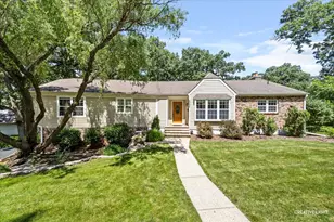 2202 Country Knoll Ln, Elgin, IL 60123 - Photo 1