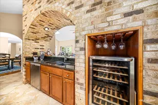 2202 Country Knoll Ln, Elgin, IL 60123 - Photo 7