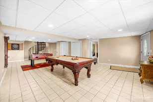 2202 Country Knoll Ln, Elgin, IL 60123 - Photo 23