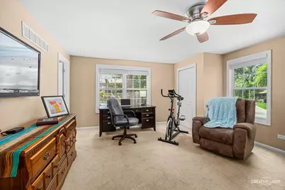 2202 Country Knoll Lane, Elgin, IL 60123 - Photo 17