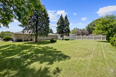 2225 W Arden Place, Joliet, IL 60435 - Photo 3