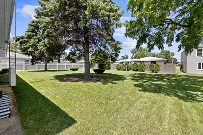 2225 W Arden Place, Joliet, IL 60435 - Photo 33