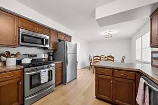2225 W Arden Pl, Joliet, IL 60435 - Photo 9