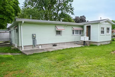11 E Woodlawn Street, Danville, IL 61832 - Photo 9