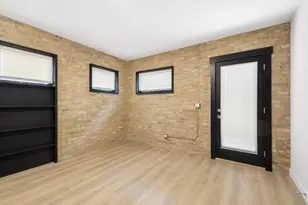 2111 W Augusta Blvd, Chicago, IL 60622 - Photo 7