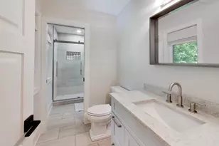 35 Windsor Dr, Oak Brook, IL 60523 - Photo 15