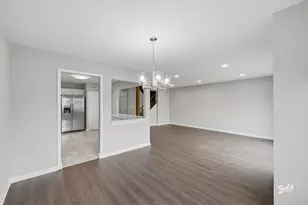 888 Swan Blvd, Deerfield, IL 60015 - Photo 3