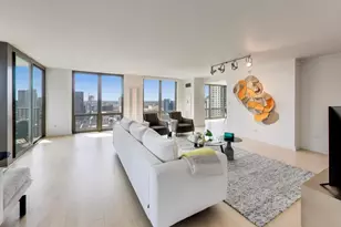 2 E Erie St, Chicago, IL 60611 - Photo 3