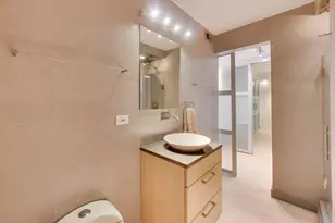 2 E Erie St, Chicago, IL 60611 - Photo 45