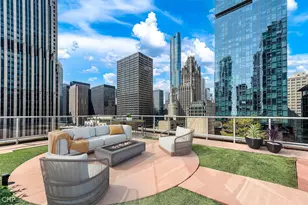 240 E Illinois St, Chicago, IL 60611 - Photo 3
