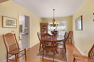 303 Galvin Pkwy, Harvard, IL 60033 - Photo 9