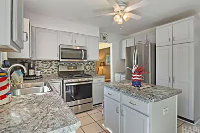 303 Galvin Parkway, Harvard, IL 60033 - Photo 13