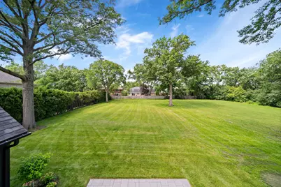 3890 Greenacre Drive, Northbrook, IL 60062 - Photo 33