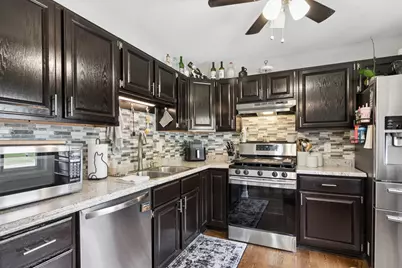 930 Camelot Drive, Crystal Lake, IL 60014 - Photo 7
