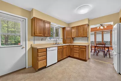 911 David Street, Antioch, IL 60002 - Photo 13