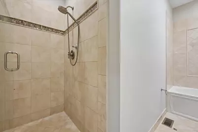 3006 W Newport Avenue, Chicago, IL 60618 - Photo 11