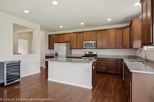 4212 Fraser Cir, Naperville, IL 60564 - Photo 7