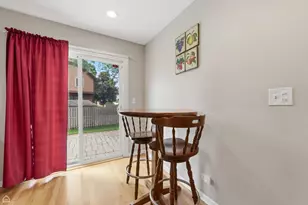 275 Essex Ct, Aurora, IL 60504 - Photo 7