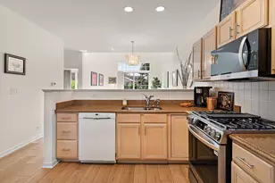 1605 Park Ridge Point, Park Ridge, IL 60068 - Photo 7