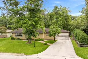 308 N Brookshore Dr, Shorewood, IL 60404 - Photo 27
