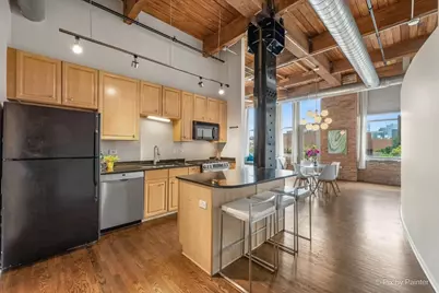 1500 W Monroe Street #422, Chicago, IL 60607 - Photo 9