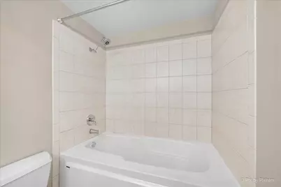 1500 W Monroe Street #422, Chicago, IL 60607 - Photo 15