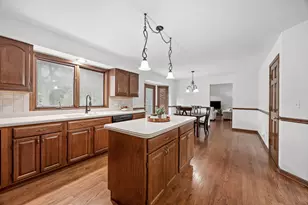 3925 Biltmore Rd, Downers Grove, IL 60515 - Photo 15