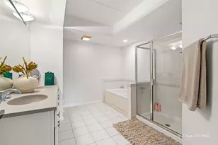 445 Village Green Pkwy, Lincolnshire, IL 60069 - Photo 21