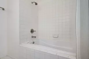 910 S Michigan Ave, Chicago, IL 60605 - Photo 23