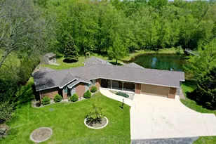 27 Birchwood Ln, Saint Anne, IL 60964 - Photo 3