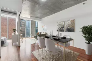 550 N St Clair St, Chicago, IL 60611 - Photo 3
