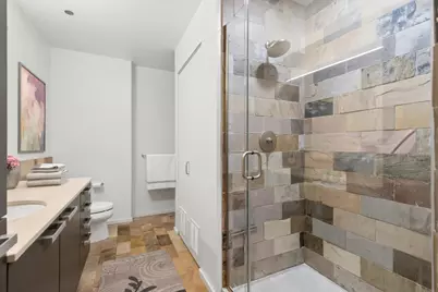 550 N St Clair Street #2002, Chicago, IL 60611 - Photo 11