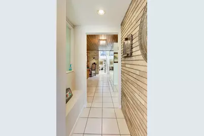 9000 Tripp Avenue, Skokie, IL 60076 - Photo 5