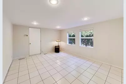 9000 Tripp Avenue, Skokie, IL 60076 - Photo 25