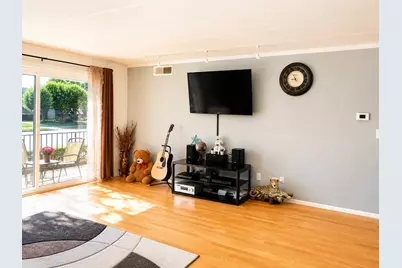 6330 Lincoln Avenue #1E, Morton Grove, IL 60053 - Photo 5