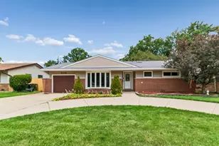 508 Landmeier Rd, Elk Grove Village, IL 60007 - Photo 1
