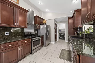 508 Landmeier Road, Elk Grove Village, IL 60007 - Photo 7