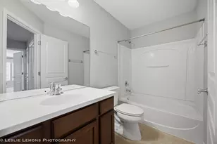337 Devoe Dr, Oswego, IL 60543 - Photo 17