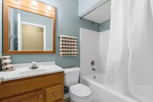 1525 Mayfield Ln, Hoffman Estates, IL 60169 - Photo 19