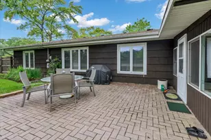 1525 Mayfield Ln, Hoffman Estates, IL 60169 - Photo 27