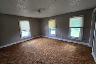402 W Dixon St, Polo, IL 61064 - Photo 9