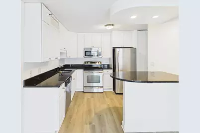 10 E Ontario Street #4207, Chicago, IL 60611 - Photo 7