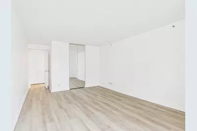 10 E Ontario Street #4207, Chicago, IL 60611 - Photo 17
