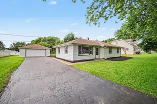 4802 Frank Dr, Shorewood, IL 60404 - Photo 1