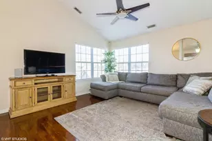 4482 Timber Ridge Ct, Joliet, IL 60431 - Photo 3