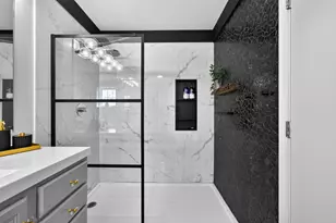 3250 N Washtenaw Ave, Chicago, IL 60618 - Photo 17