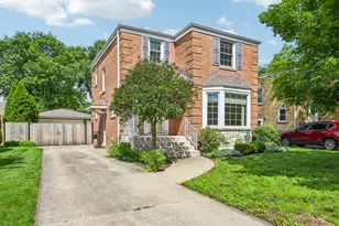 7132 N Ottawa Ave, Chicago, IL 60631 - Photo 1