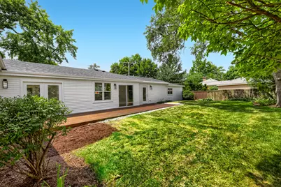 132 Mohawk Drive, Clarendon Hills, IL 60514 - Photo 17